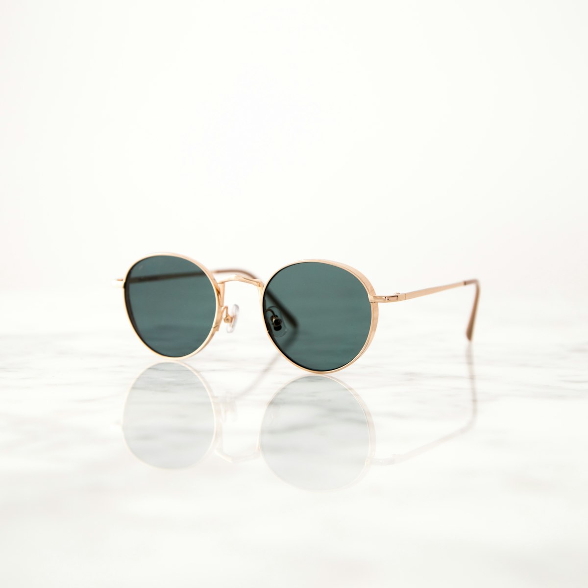 Studio product photo of sunglasses frames for AI eyewear try-on video
