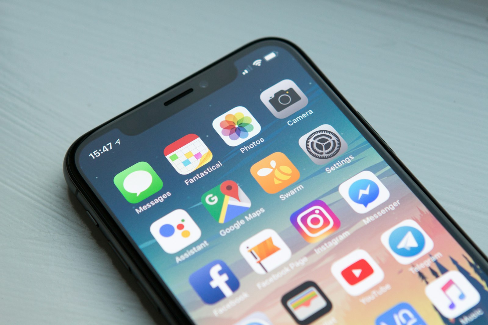 Phone preview of vertical product video without watermark on mobile