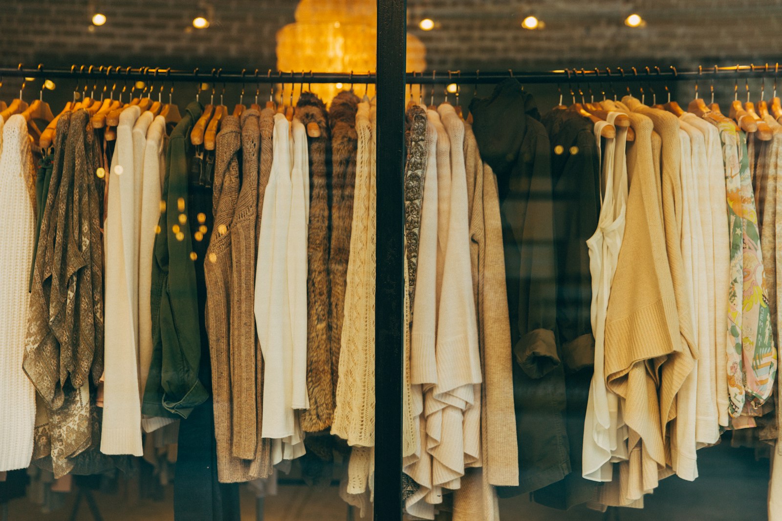 Boutique clothing rack for Shopify virtual try-on apparel video workflow planning